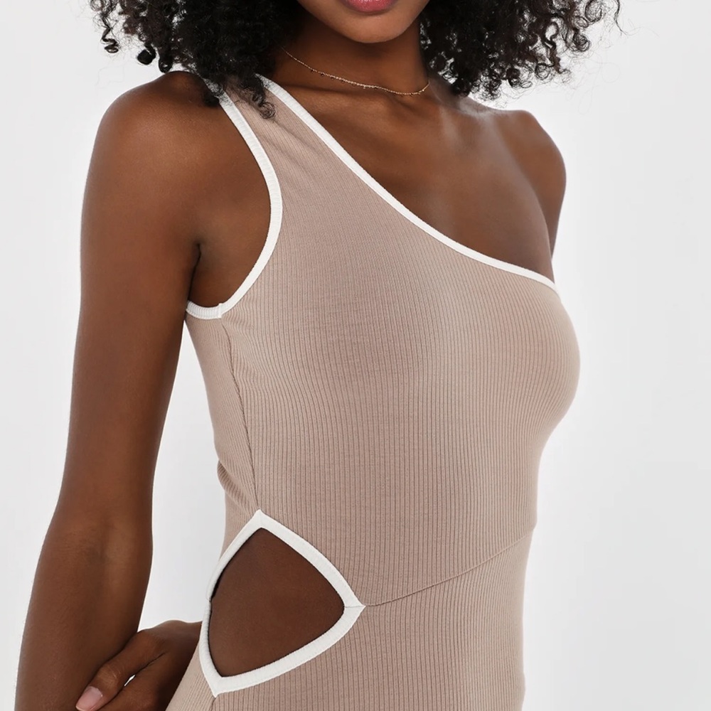 Beige Color Block Ribbed One-Shoulder Midi Dress - Picture 3 of 4